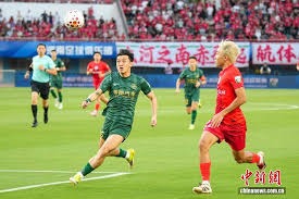 AC米兰遭遇拉齐奥客场失利分析